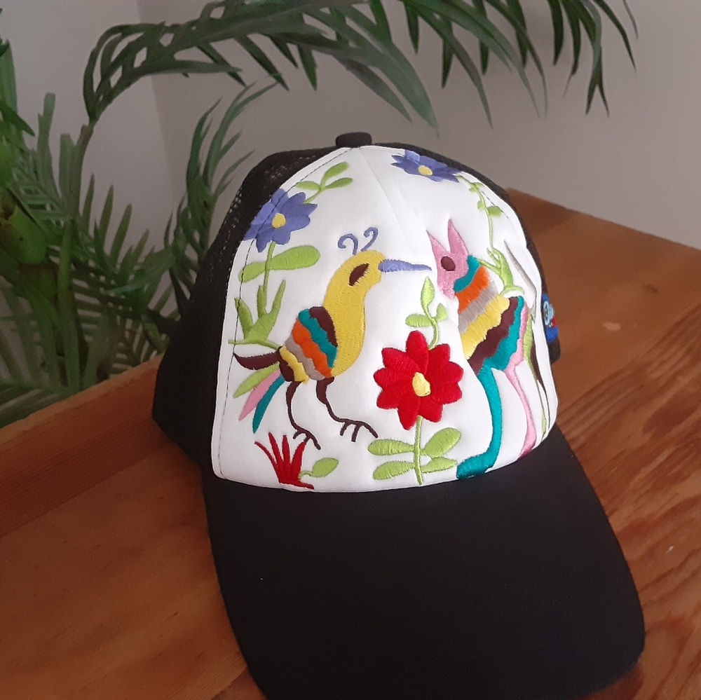 Womens boho trucker hat